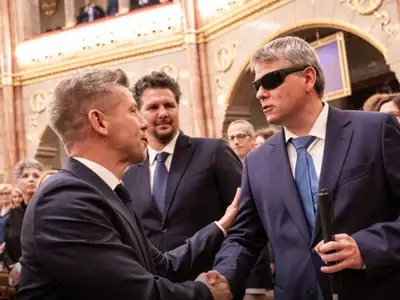 Kiderült, hogyan veszítette el a látását Kátai-Németh Vilmos – a vak fiúból lett Magyarország első látássérült minisztere