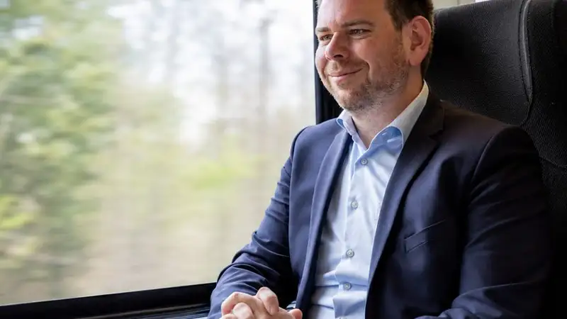 Vitézy Dávid egyetlen tollvonással vett el Mészáros Lőrinctől százmilliárdokat