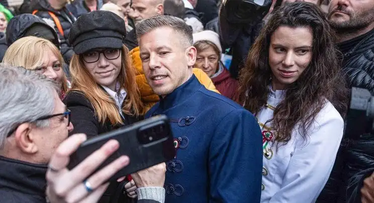 Most jött a hír Magyar Péterről és a barátnőjéről Ilonáról, özönlenek a jókívánságok