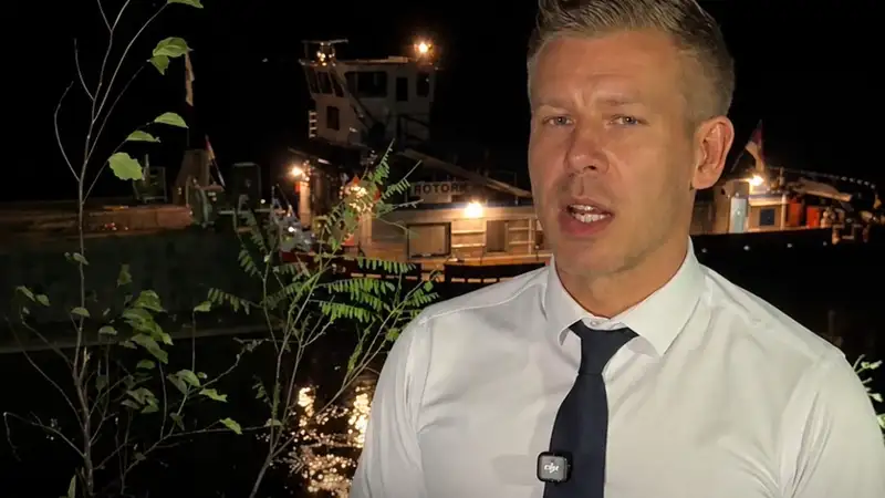 Süllyesztik a bárkákat Pakson, kiderült hány centit emel majd a vízszinten