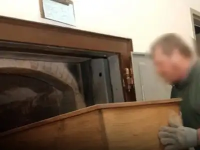 Ez történik valójában egy holttest elhamvasztásakor – Boncmester fedte fel az igazságot