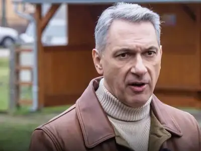 Lázár János előállt a magyarázattal: Ezért akarják politikailag kicsinálni Orbánt.