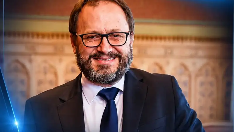 Kármán András megszólalt a 13. és a 14 havi nyugdíjról, hatalmas örömhír érkezett