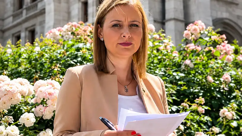 Dúró Dóra egy mondattal jelentette be az örömhírt