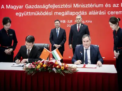 A kormány nyilvánosságra hozta az Orbánék által kötött kínai gigahitel részleteit, ülj le mielőtt elolvasod
