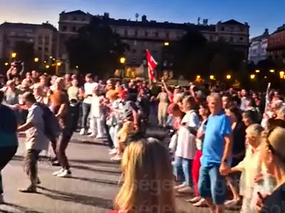 Megvadult a tömeg a tüntetés után, éjszakába nyúló ramazuri lett
