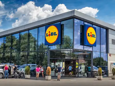 Drasztikus lépésre szánta el magát a Lidl az embertelen hőség miatt