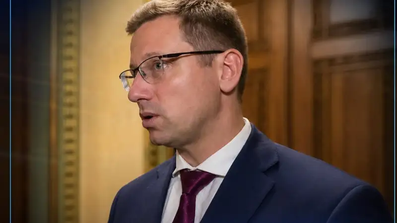 Olyan szinte besült a Fidesz, hogy az már mindenkinek kínos