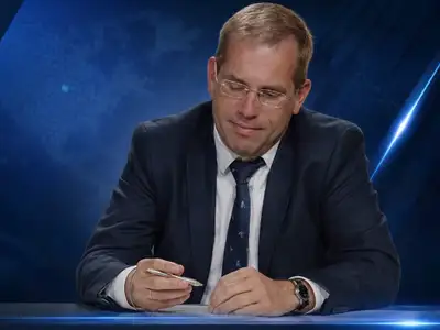 Ruff Bálint aláírta: indul az állami vagyon visszavétele