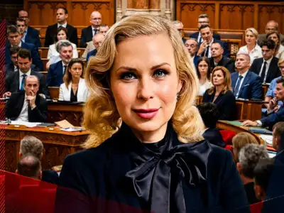 Óriási tapsvihar a Parlamentben: még a tiszások is megtapsolták a fideszes képviselő beszédét