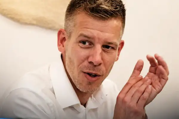 Újabb csontvázra bukkantak Magyar Péterék