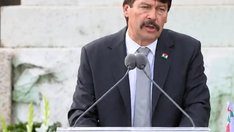 Csúnyán lebőgött a fideszes zászlósmenet, ezt nézzétek