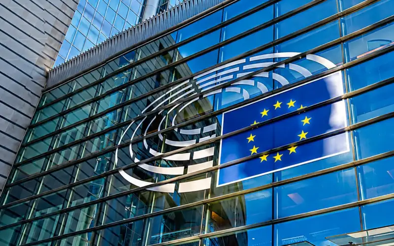 Az Európai Bizottság is vizsgálatot indít a Fidesz miatt