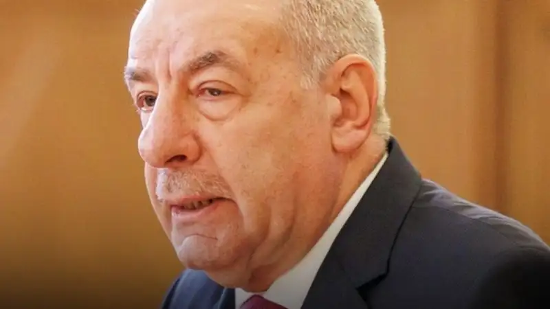 Padlót fogsz ha megtudod, mennyit keres havonta Sulyok Tamás