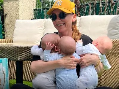 Rúzsa Magdi friss fotót mutatott a gyerekeiről: hatalmasat nőttek a négyéves hármasikrek