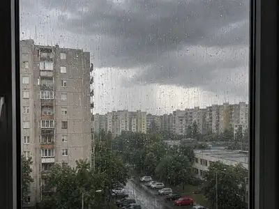 Országos eső jön és már látszik, mikor ér ide – Erre kell készülni!