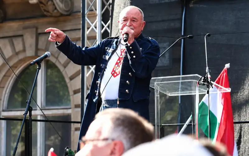 Újabb videó került elő Nagy Feró tegnapi koncertjéről, ezt tudja milliókért