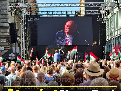 Atyaég! Nagy Feró olyat csinált a mai Fideszes tüntetésen a színpadon, hogy mindenki csak nézett