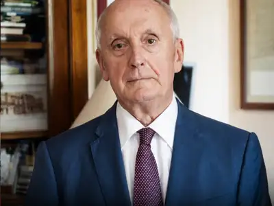 A Fidesz nagy ellenállási stratégiája Bakával szemben önparódiába fordult