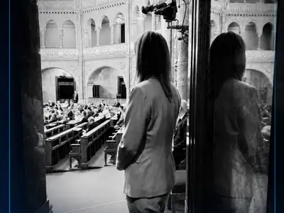 Forsthoffer Ágnesegy fekete-fehér képpel jelentette be, ilyenre még nem volt példa