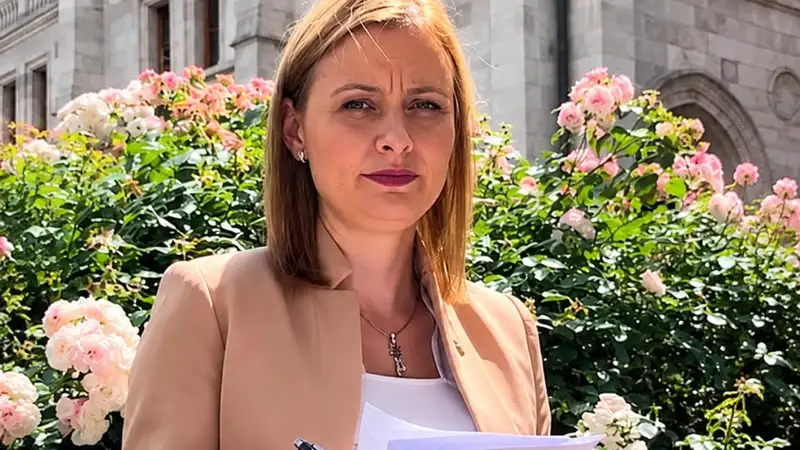Dúró Dóra kőkemény felhívást küldött a Tiszának, mindenkinek kikerekedett a szeme