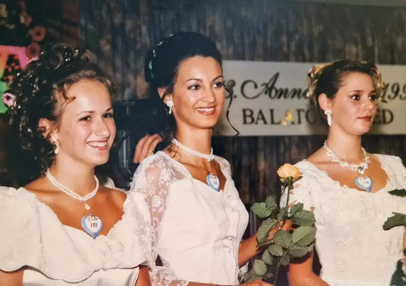 18 évesen az Anna-bál szépe volt Forsthoffer Ágnes – a bálkirálynőből lett az Országgyűlés új elnöke