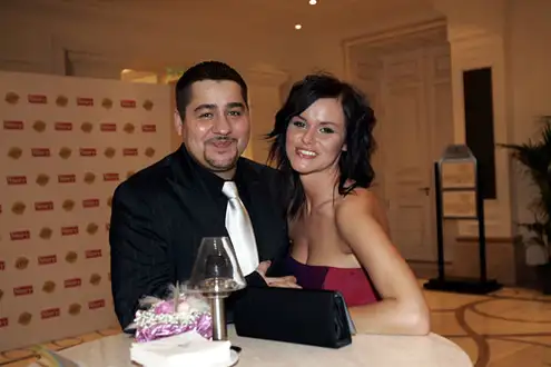 Emlékszel még a bűbájos Bartók Eszterre a Megasztárból? Caramel nagy szerelme volt