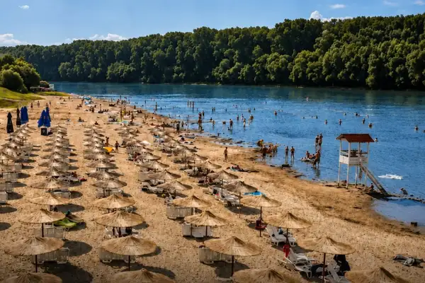 A titkos magyar beach, amit sokan még mindig nem ismernek: homokos „tengerparti” strand , ingyenes belépéssel