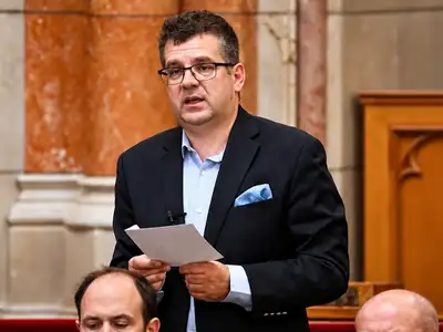 Imaláncot szerveznek a KDNP-s Seszták Miklósért, aki jelenleg letartóztatásban van