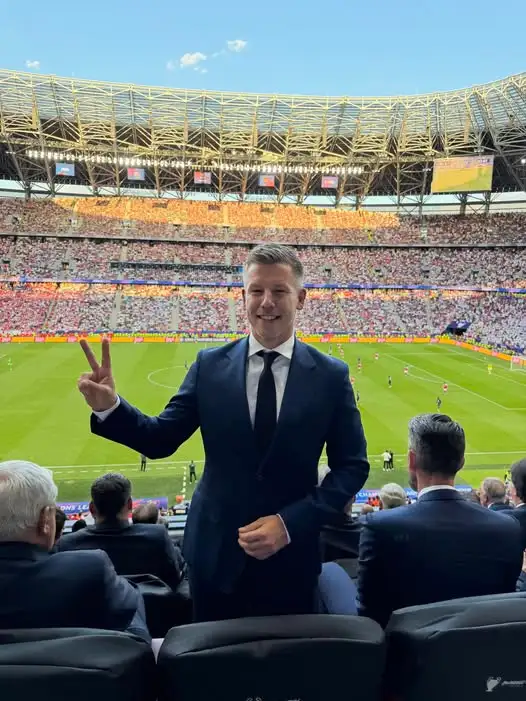 Magyar Péter és barátnője Ilona olyat tett amire nincsennek szavak