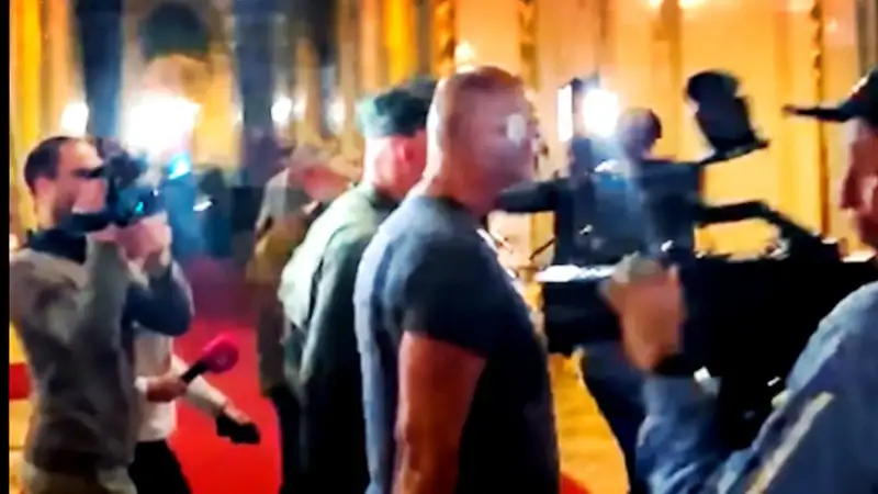 Botrány a Parlamentben: Az őrségnek kellett intézkednie