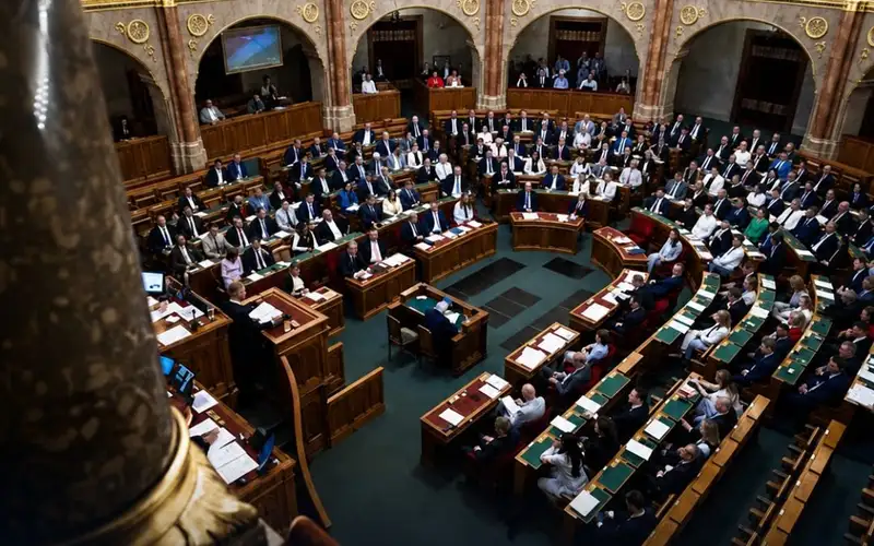 Öt képviselő mentelmi jogának felfüggesztéséről tárgyalnak a Parlamentben, kiderült kikről van szó