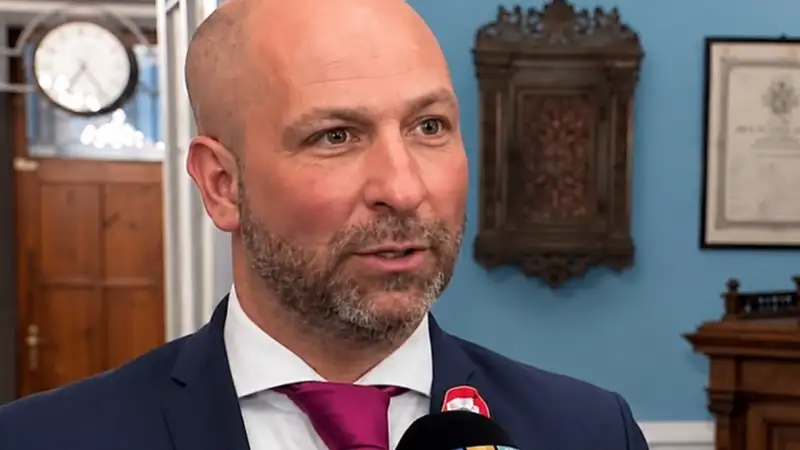 Szabó Bálint elszabadult: Kezdeményezem Magyar Péter elmeorvosi vizsgálatát!