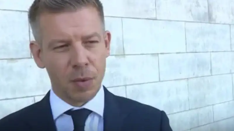 Magyar Péter bekeményített: Újabb kirúgások, a közmédiánál is tisztogatás kezdődik