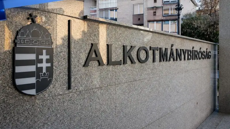 Megjött az Alkotmánybíróság döntése a fideszes indítványokról