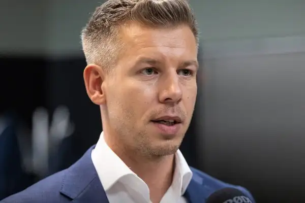 Magyar Péter titkos neveket akar nyilvánosságra hozni, ebbe az egész ország beleremeghet
