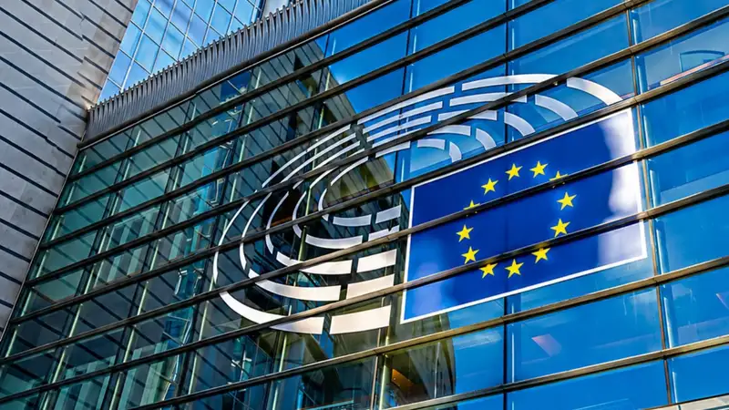 Az Európai Bizottság is vizsgálatot indít a Fidesz miatt