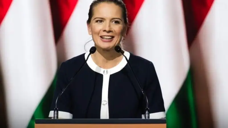 Bocsánatot kért a Fidesz gyűlöletkeltő kampánya miatt Király Nóra, Fideszes politikus