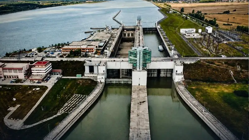 A szlovákok is bajban: Le kellett állítani a bősi erőmű több turbináját