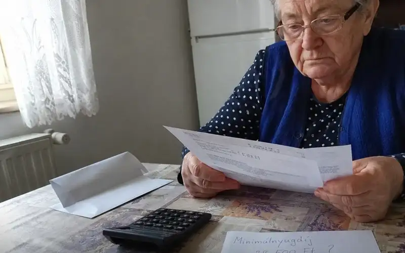 Nyugdíjemelés 2026: megérkeztek a számok, ennyivel kaphatnak többet a kisnyugdíjasok